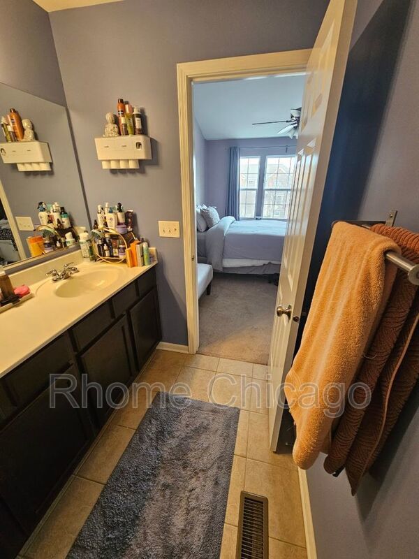Stunning 2Bd/2BA Located in Hanover Park property image