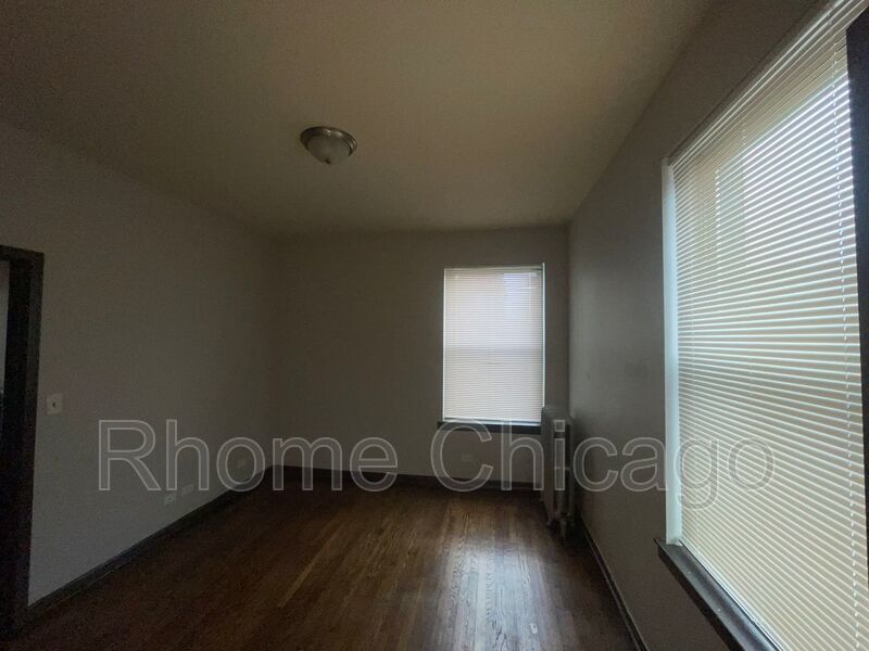 Charming - 3BD/1BA in South Shore! property image