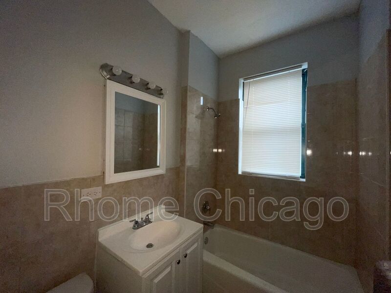 Charming - 3BD/1BA in South Shore! property image
