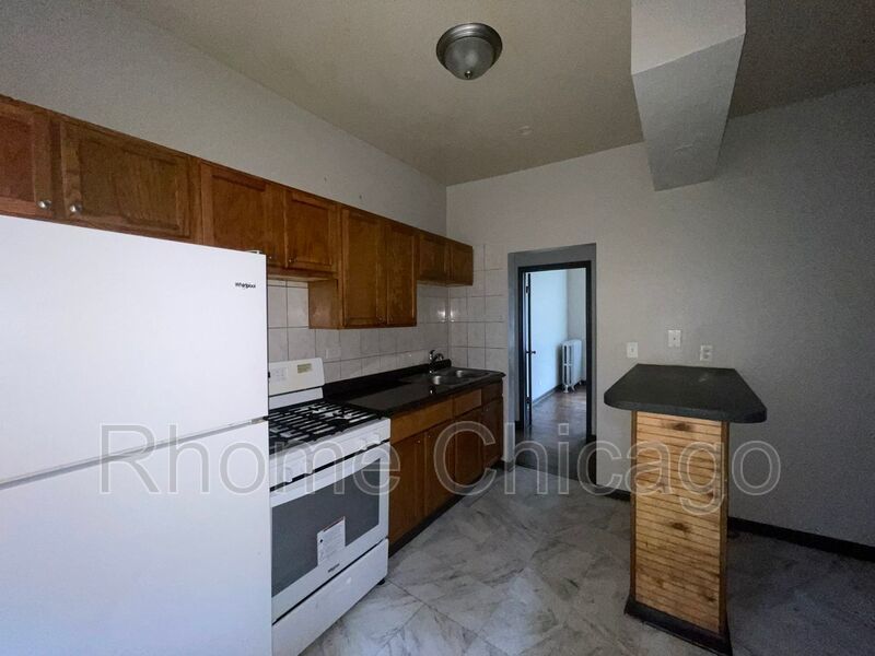 Charming - 3BD/1BA in South Shore! property image