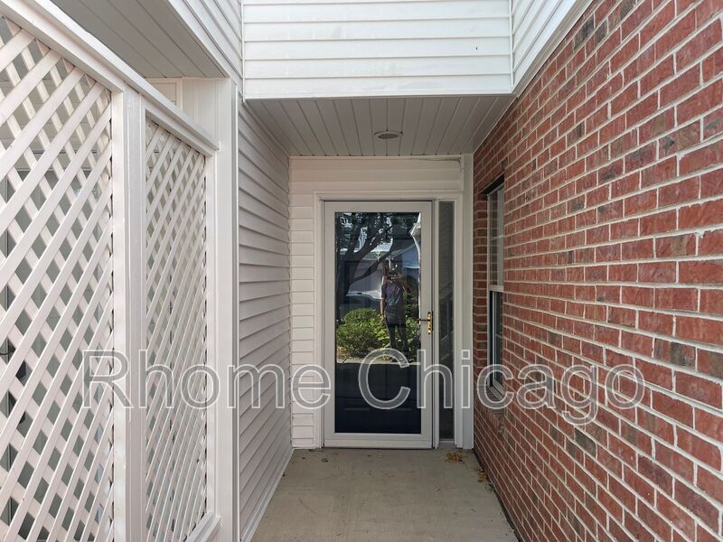 Lake Bluff Living with Pond Views  2 Bed | 2.5 Bath | Attached Garage property image