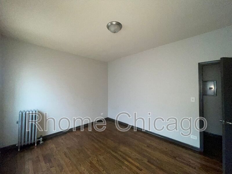 Charming - 3BD/1BA in South Shore! property image