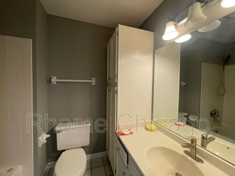 Lake Bluff Living with Pond Views  2 Bed | 2.5 Bath | Attached Garage property image
