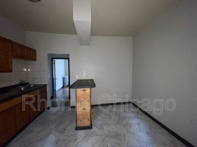 Charming - 3BD/1BA in South Shore! property image