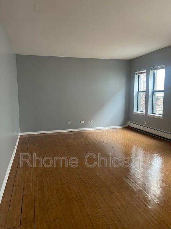 Charming - 2BD/1BA in South Shore! property image