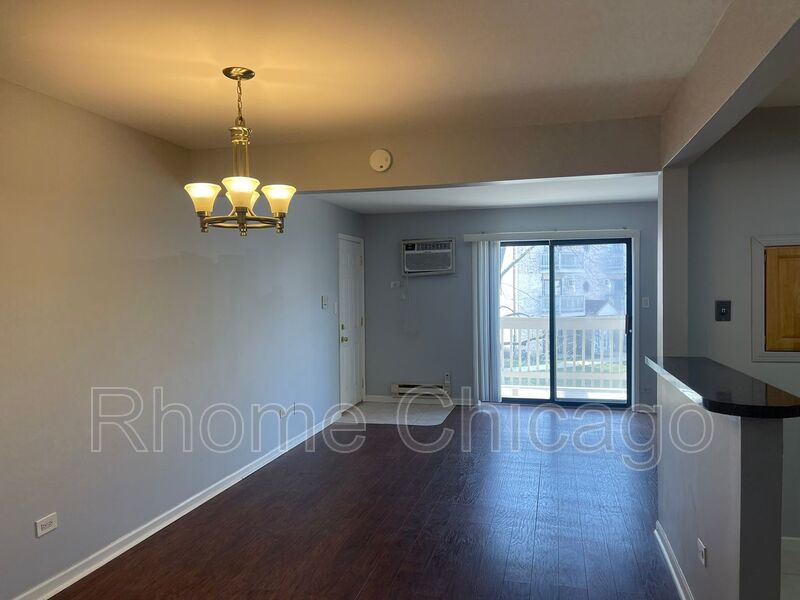 Cozy 2Bed/1Bath in Palatine, IL property image