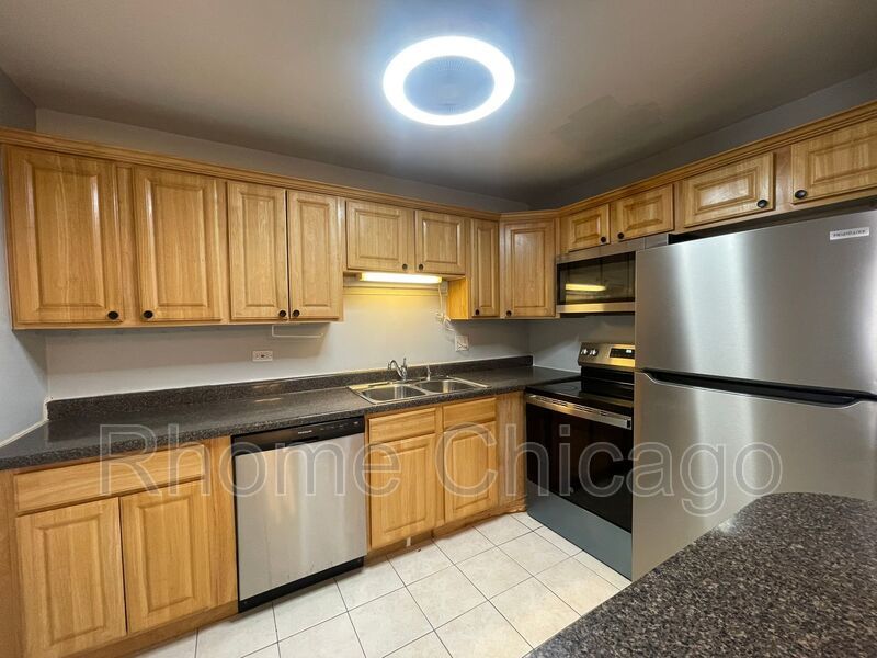 Cozy 2Bed/1Bath in Palatine, IL property image