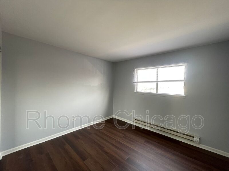 Cozy 2Bed/1Bath in Palatine, IL property image