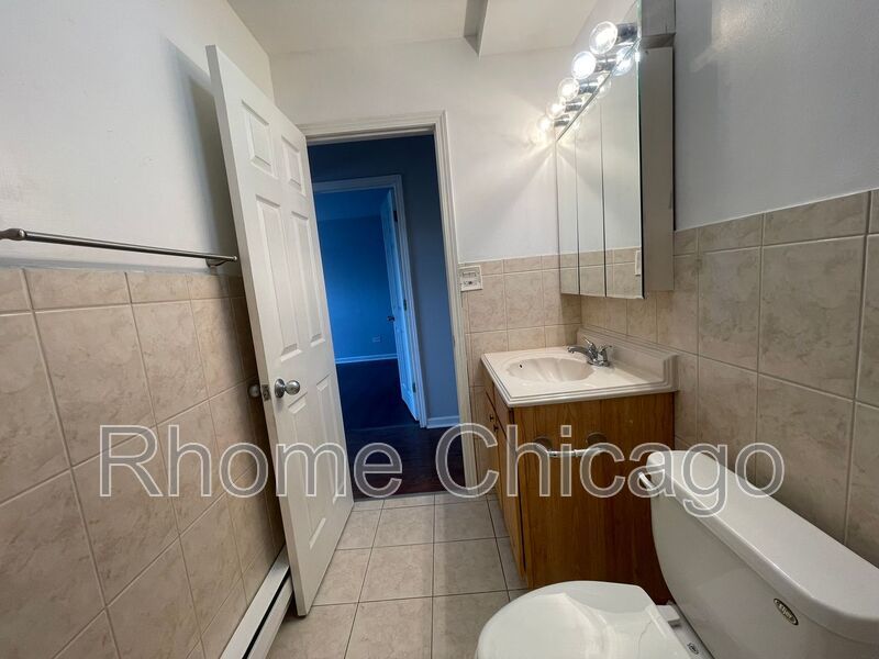 Cozy 2Bed/1Bath in Palatine, IL property image