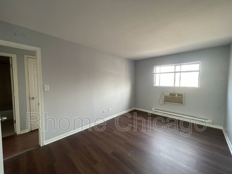 Cozy 2Bed/1Bath in Palatine, IL property image
