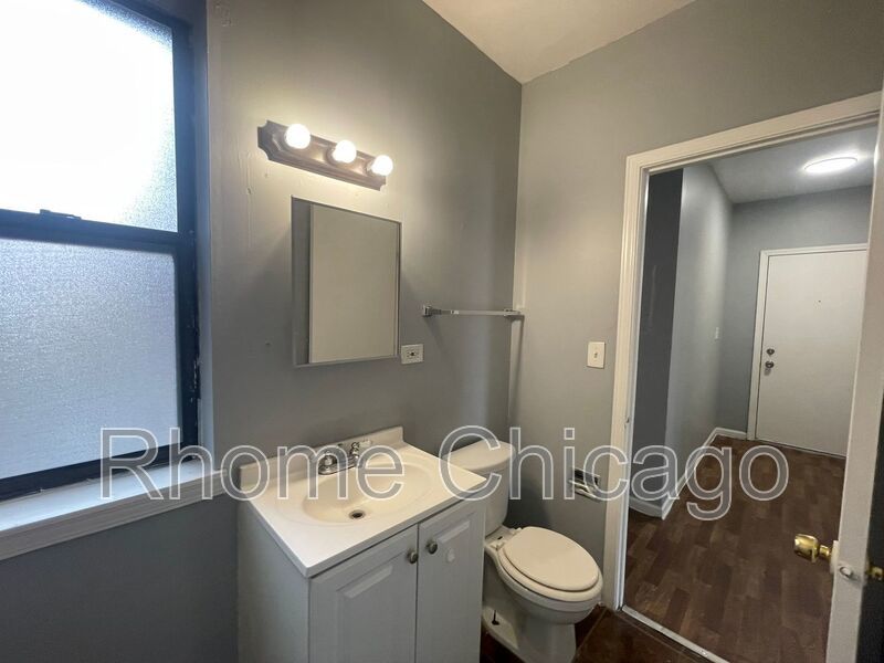Charming - 3BD/1.5BA in South Shore! property image