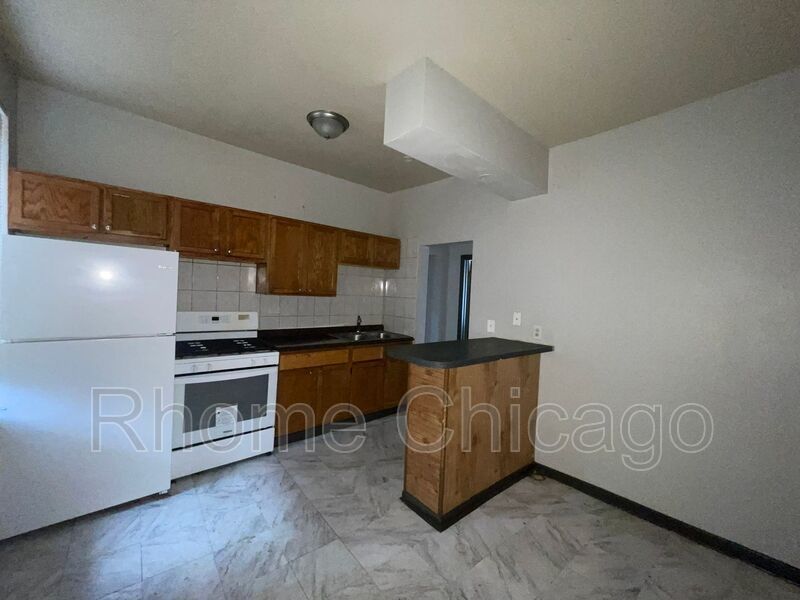 Charming - 3BD/1BA in South Shore! property image