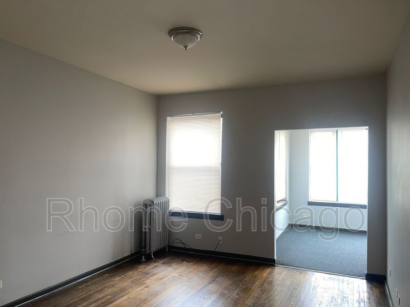 Charming - 3BD/1BA in South Shore! property image